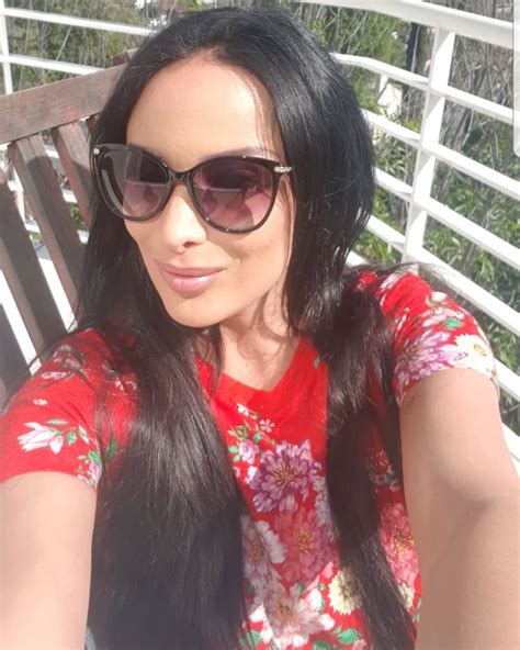Anissa Kate on Instagram.